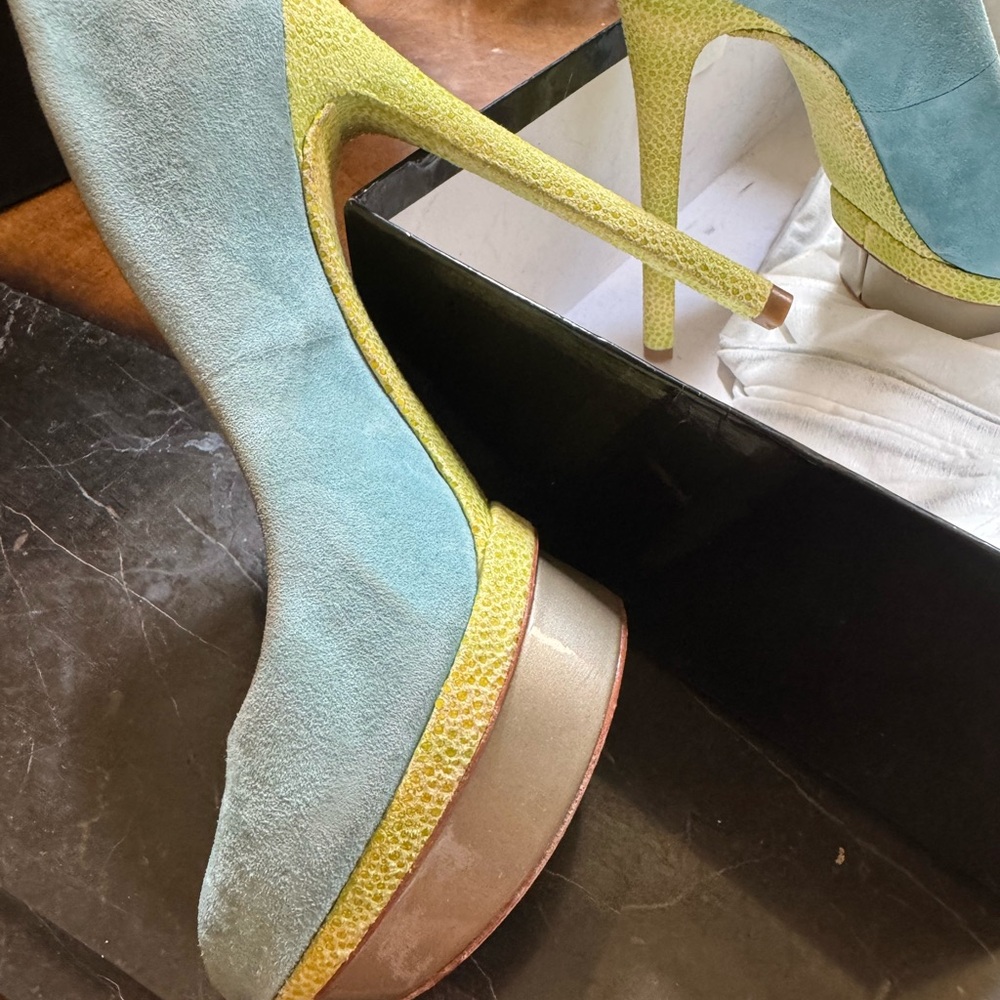 Boutique 9 Blue and Yellow Platform Heels
